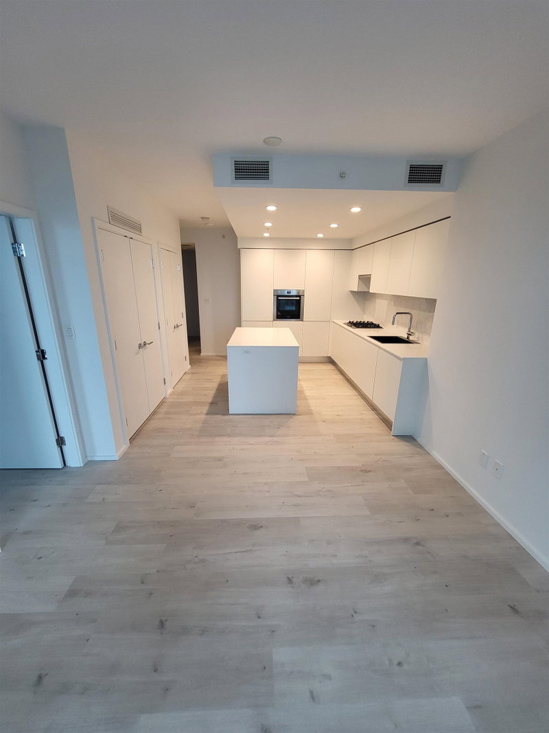 1606 - 3809 Evergreen Place