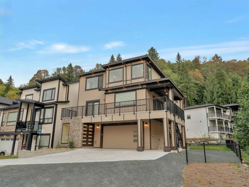 8447 Forest Gate Drive