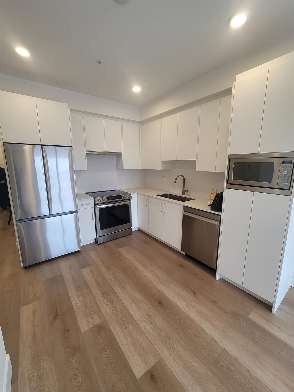 214 - 20282 72b Avenue 2