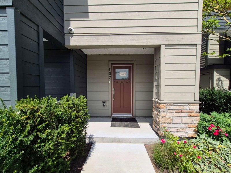 107 - 8233 Williams Road