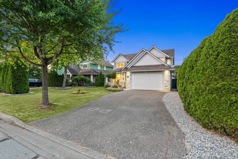 5358 Crescent Drive
