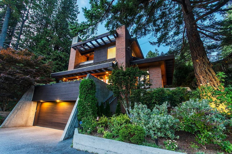 4651 Marine Drive