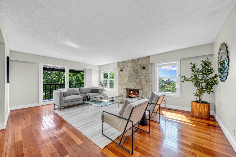 7347 Queenston Court