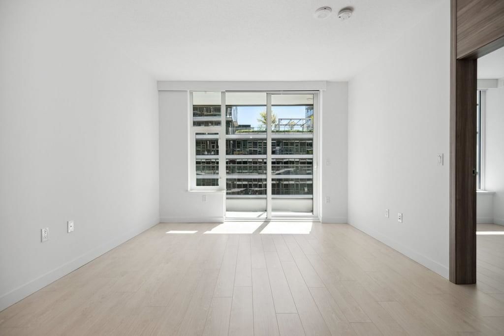 419 - 8611 Hazelbridge Way 5