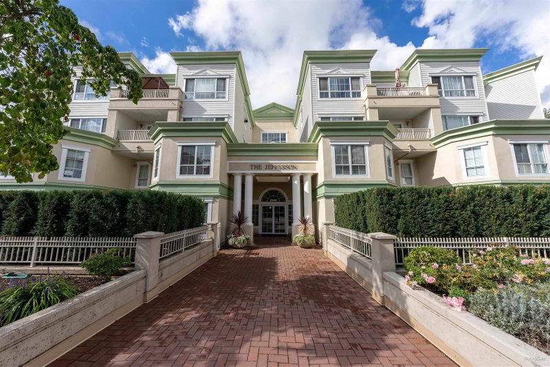 113 - 2960 Princess Crescent