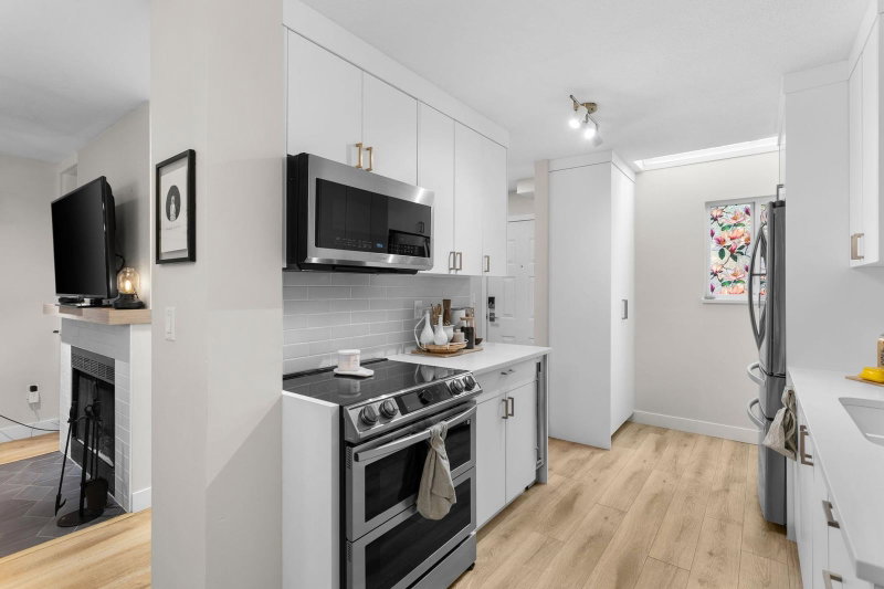 29 - 2736 Atlin Place