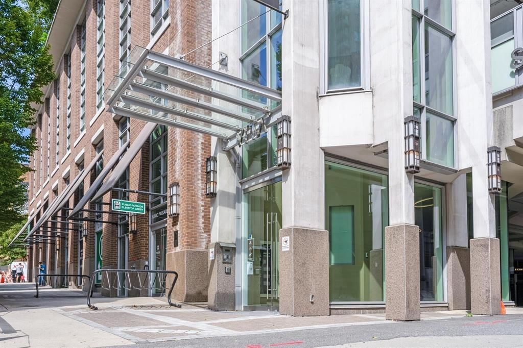 701 - 565 Smithe Street 3