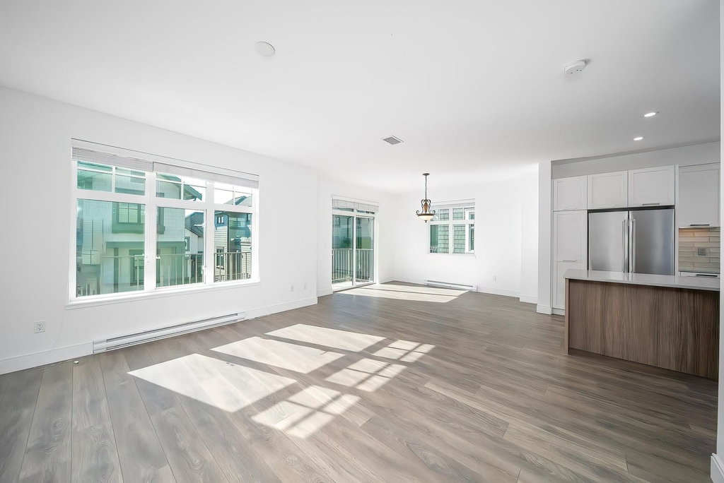 200 - 1290 Mitchell Street 4