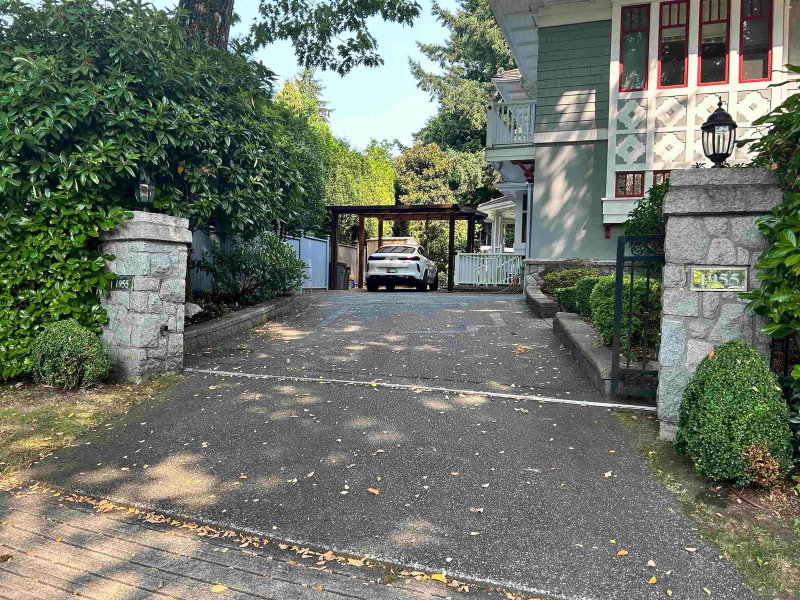 19xx Matthew Avenue
