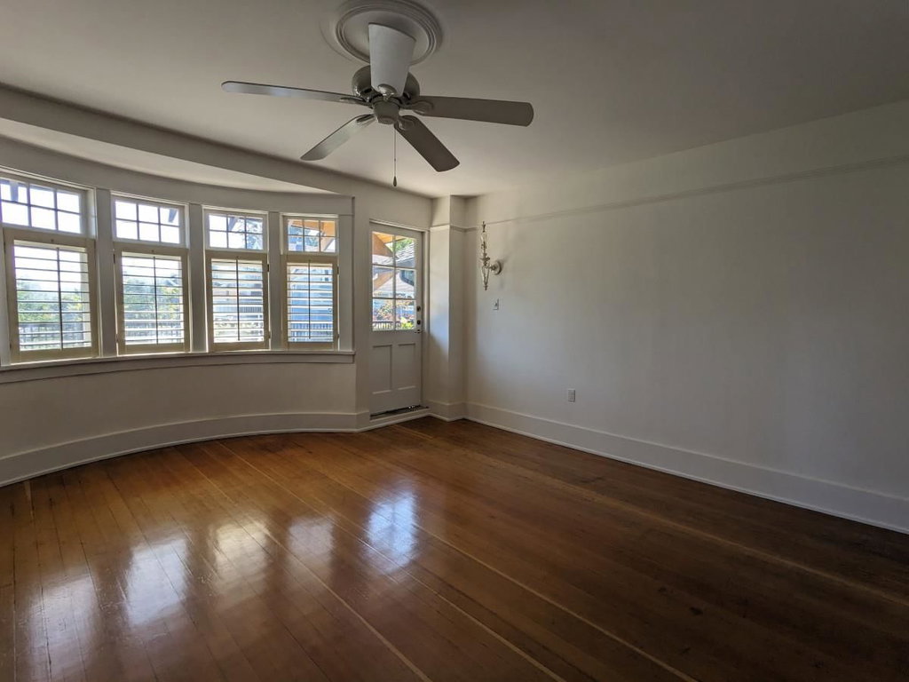 Upper 1 - 1631 Dunbar Street 5