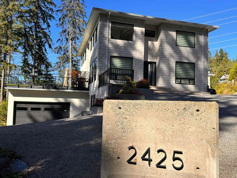 2425 Leggett Drive