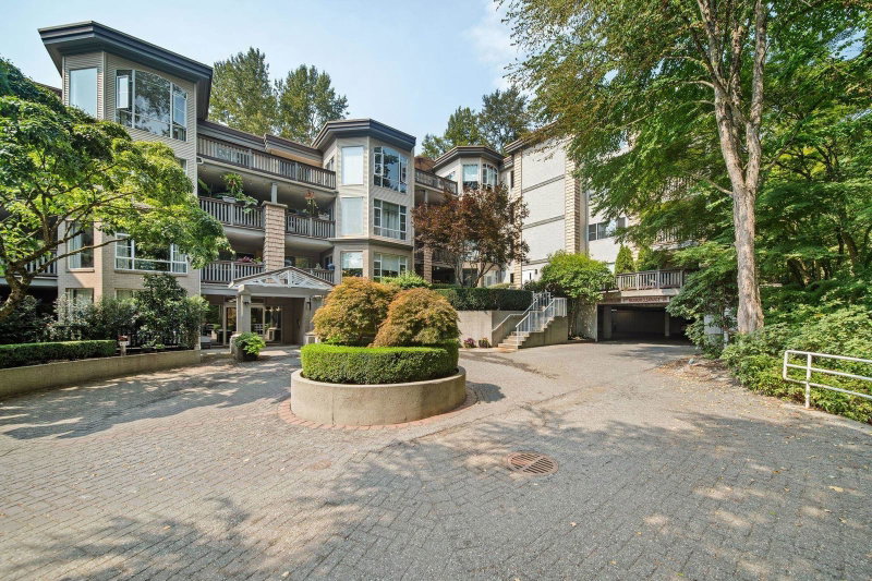 401 - 22233 River Road