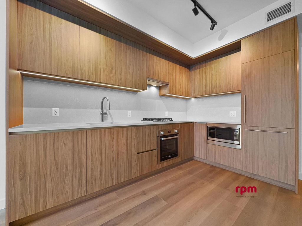 4xx - 5987 Wilson Avenue 3