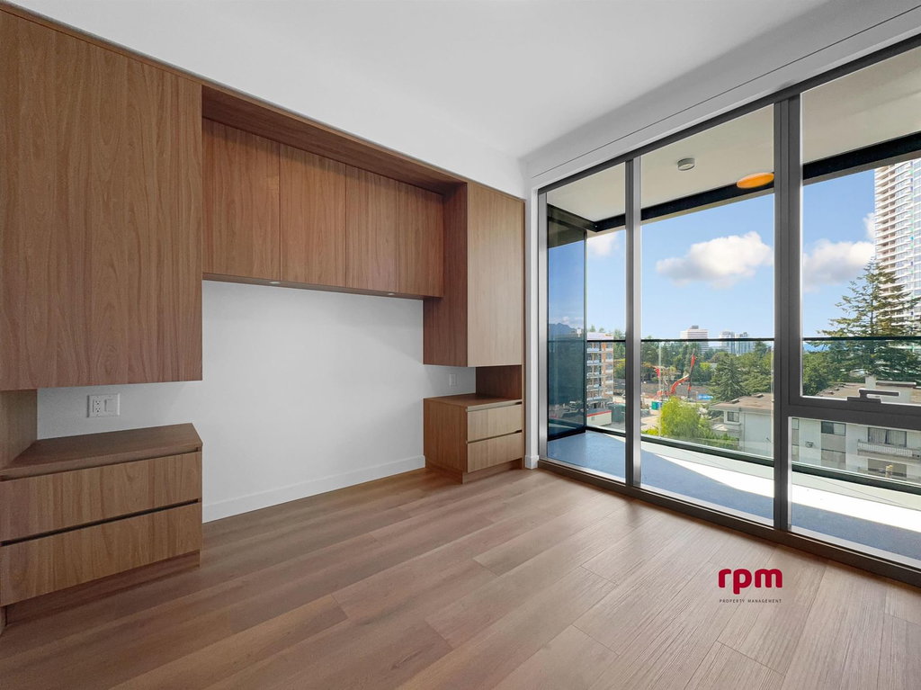 4xx - 5987 Wilson Avenue 5