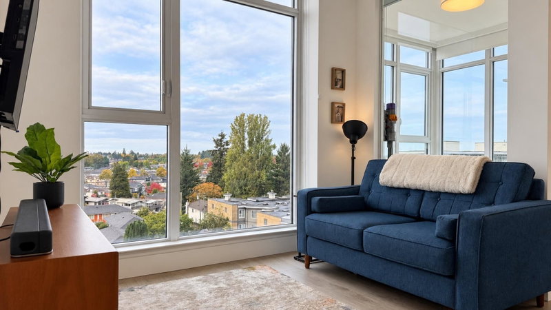 706 - 2435 Kingsway