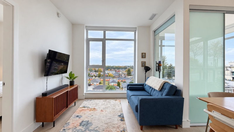 706 - 2435 Kingsway