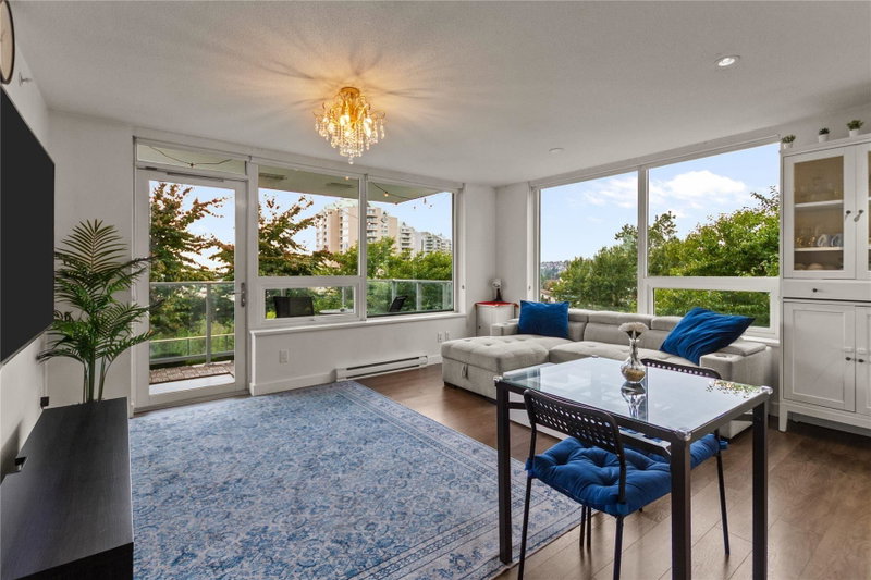702 - 988 Quayside Drive