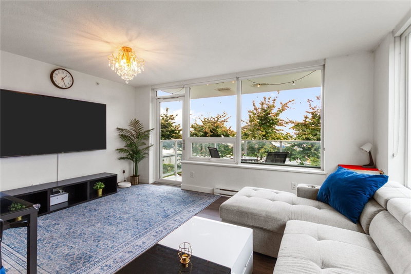 702 - 988 Quayside Drive