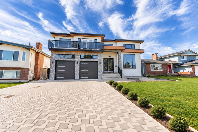 3265 Saturna Crescent