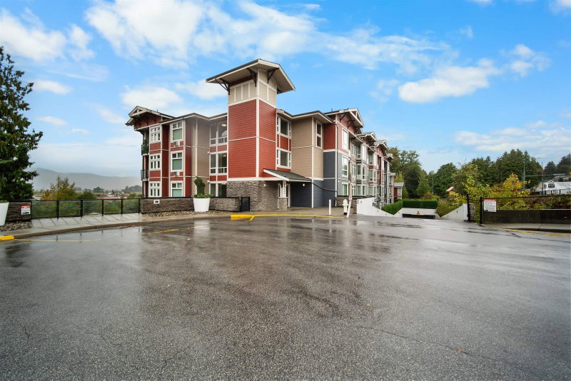 111 - 2242 Whatcom Road