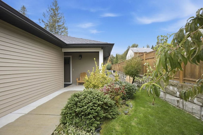 1070 Celia Crescent