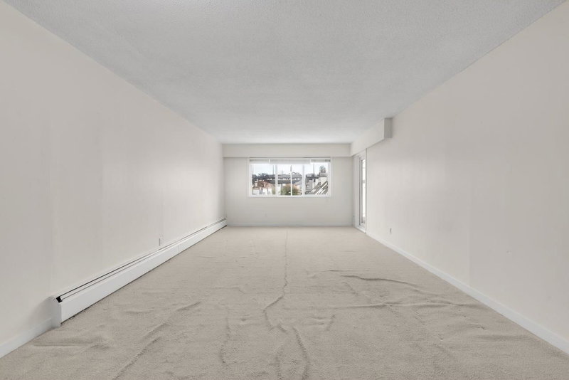 212 - 6420 Buswell Street