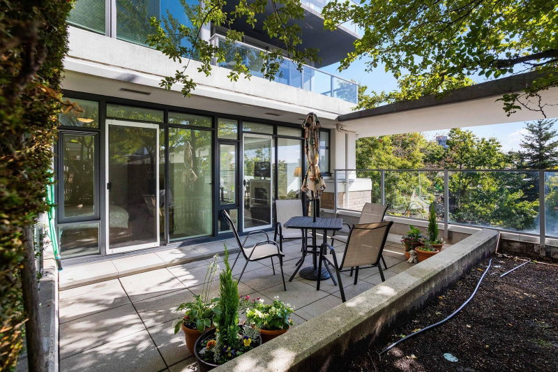306 - 158 13th Street W