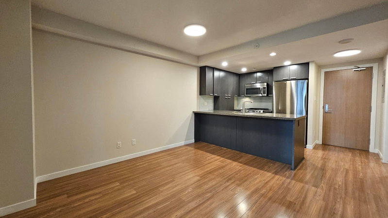 403 - 2200 Douglas Road