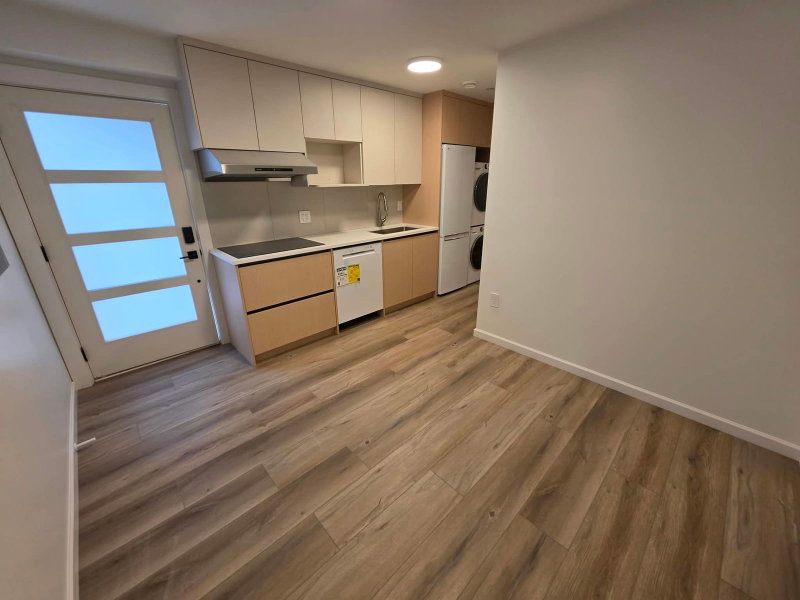 one bedroom - xx 63 Avenue W