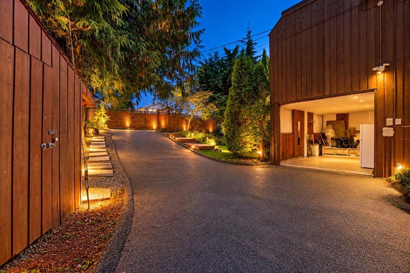 2069 Westview Drive