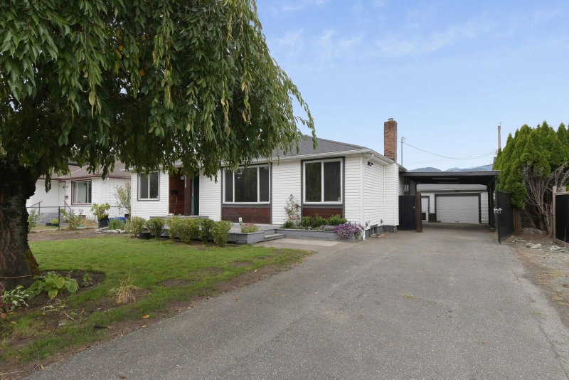 Upper House - 46515 Portage Avenue