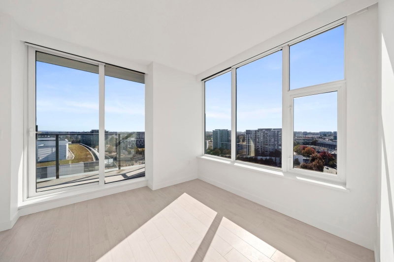 1401 - 8611 Hazelbridge Way
