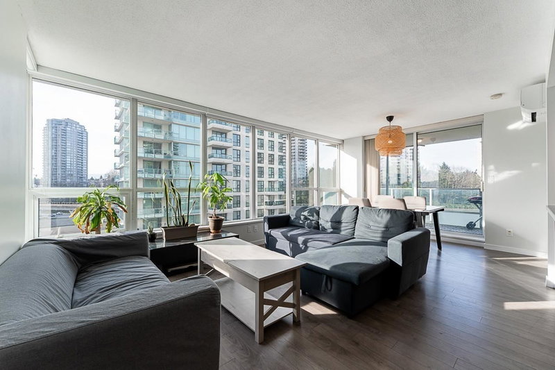 905 - 2232 Douglas Road