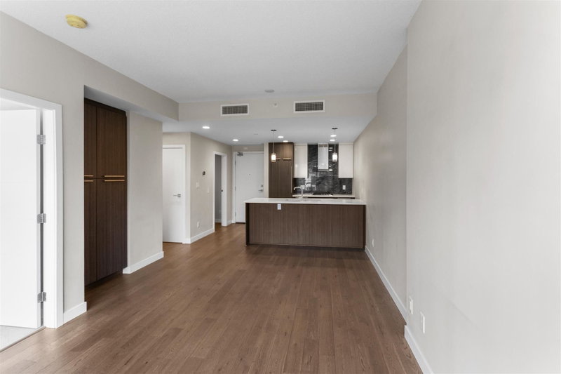 305 - 4963 Cambie Street