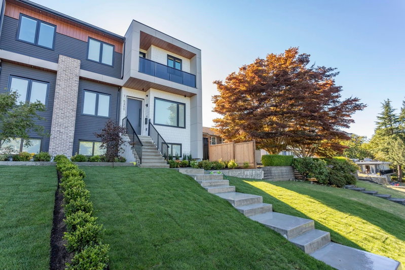 1 - 5459 Forglen Drive