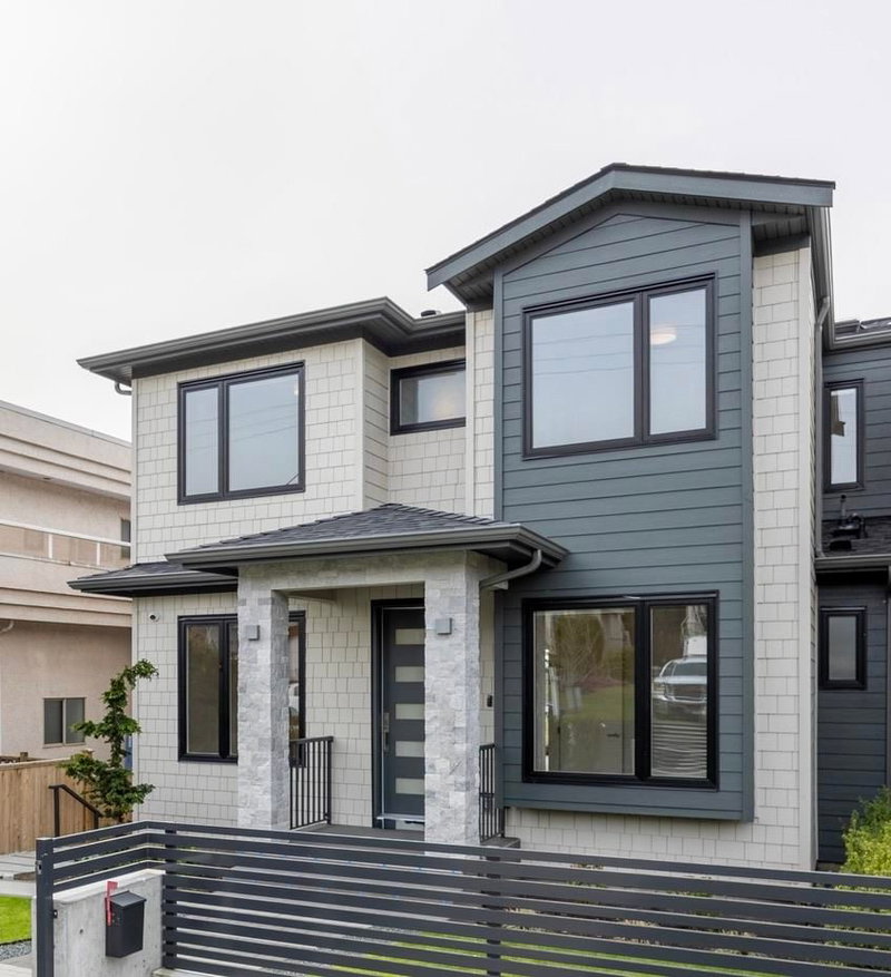 studio - 6252 Kitchener Street