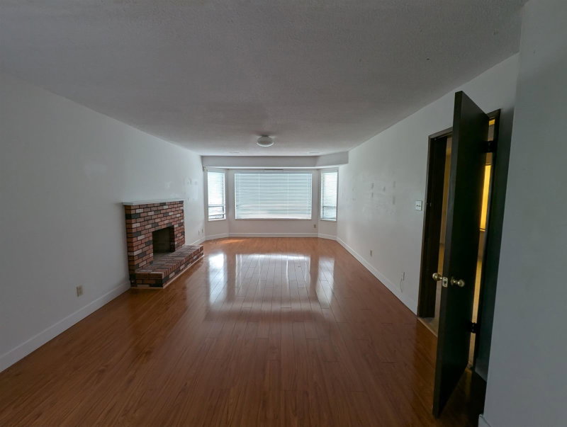 2759 Euclid Avenue