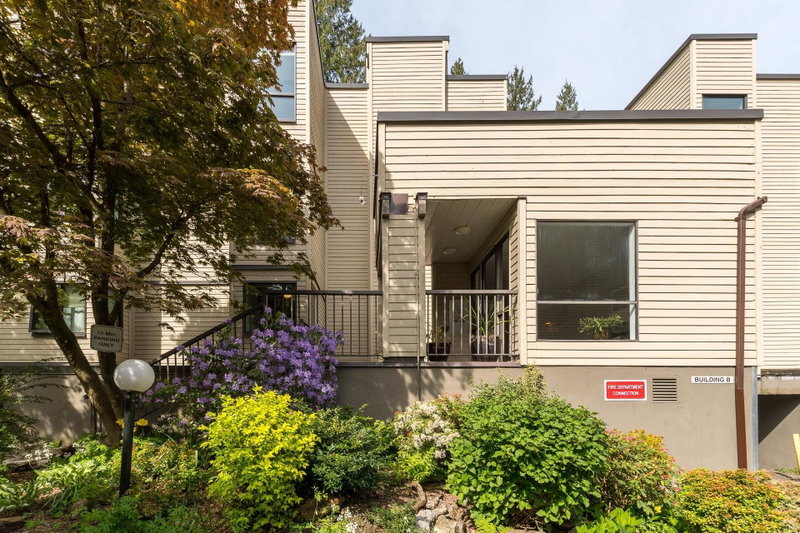 212 - 3275 Mountain Highway