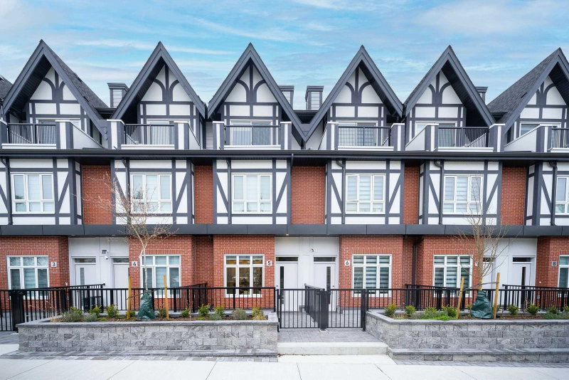 4 - 6988 Griffiths Avenue