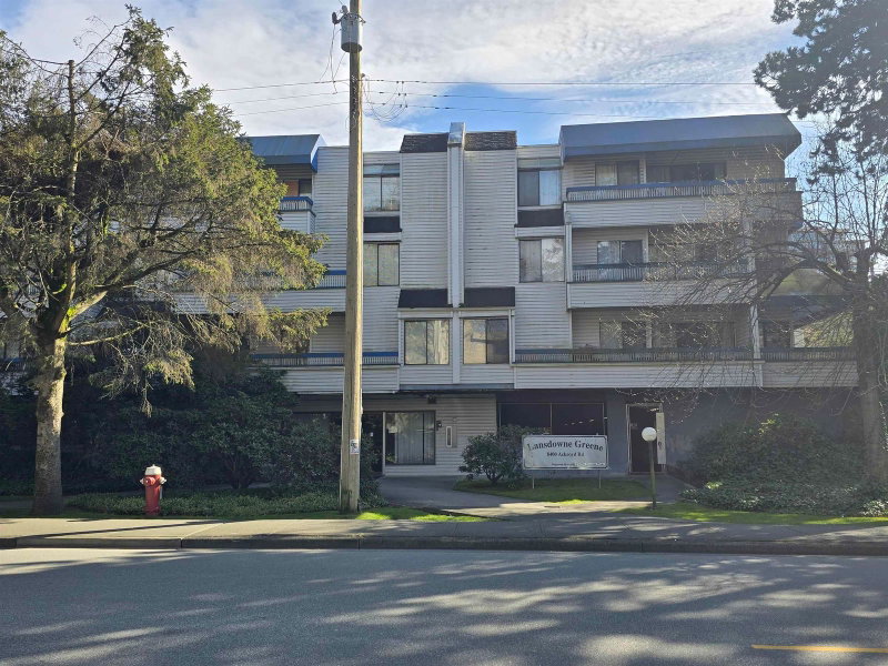 216 - 8400 Ackroyd Road