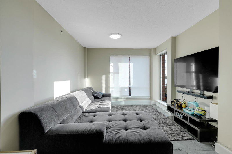 206 - 3811 Hastings Street