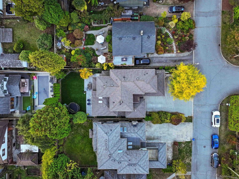 2775 Lyndene Road
