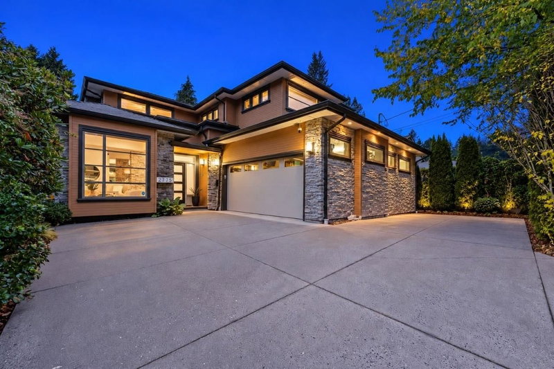 2775 Lyndene Road