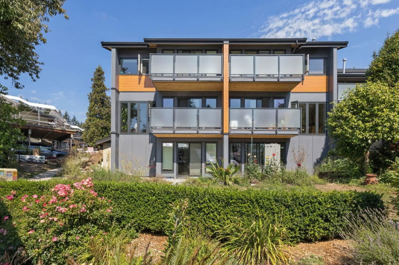 1084 Lillooet Road