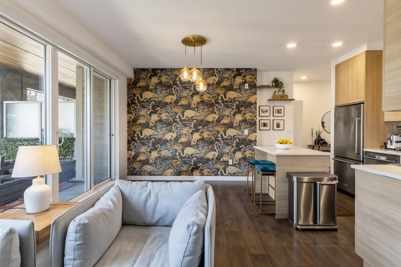 204 - 7133 14th Avenue