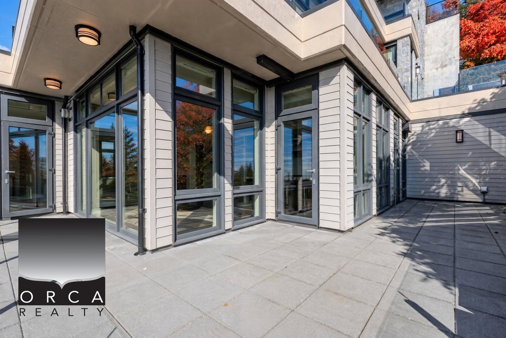 2551 Highgrove Mews 2