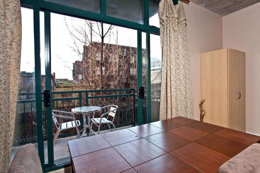 313 - 22 E Cordova Street 4