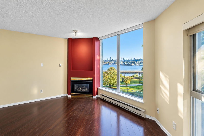 307 - 69 Jamieson Court