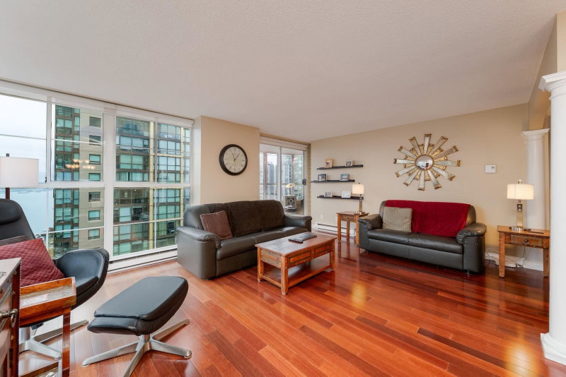 1801 - 717 Jervis Street