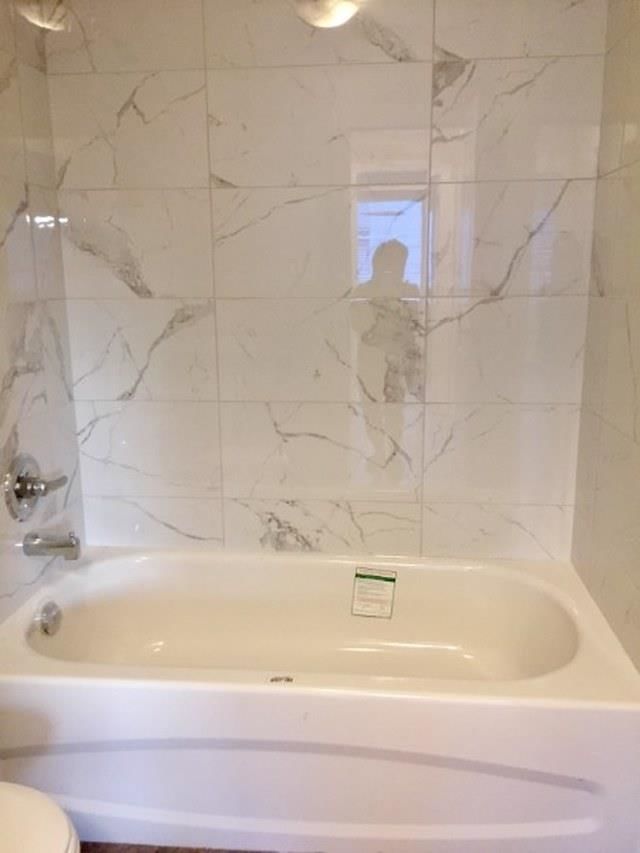 202 - 8635 Fremlin Street 5